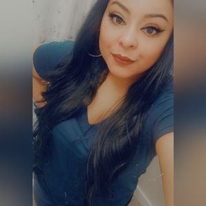 Meet your Posher, Yesenia